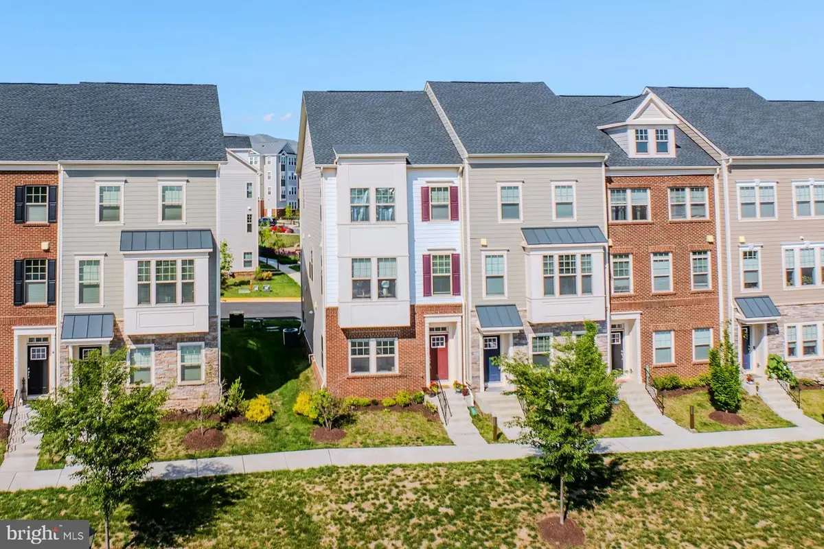 813 Sawback Sq Ne, Leesburg, VA 20176 - #1