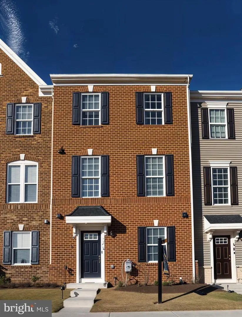 19439 Spokan Sq, Leesburg, VA 20175 - #1