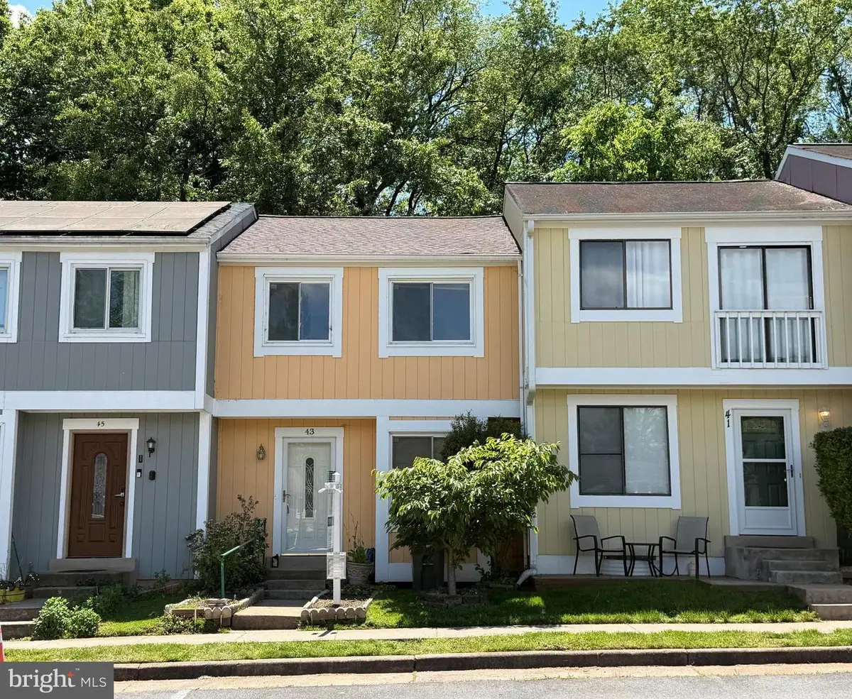 43 Sugarland Square Ct, Sterling, VA 20164 - #1