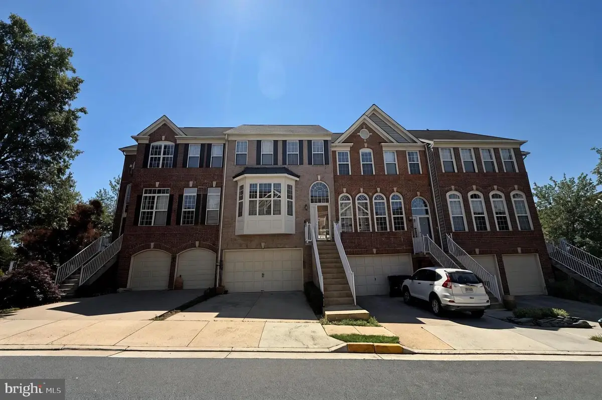 18304 Mill Ridge Ter, Leesburg, VA 20176 - #1