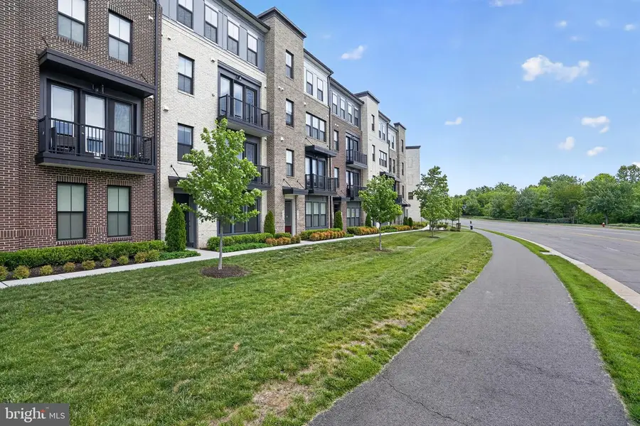 43242 Farringdon Sq, Broadlands, VA 20148 - #3
