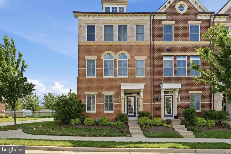 20668 Duxbury Ter, Ashburn, VA 20147 - #2