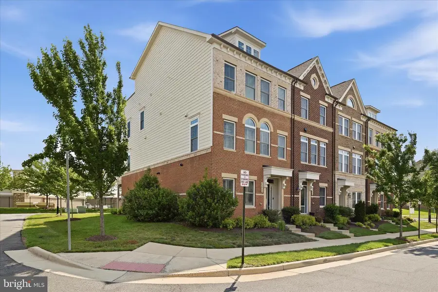 20668 Duxbury Ter, Ashburn, VA 20147 - #3