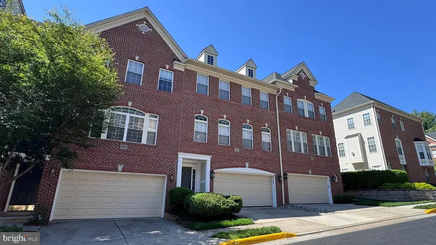 47779 Scotsborough, Sterling, VA 20165 - #2