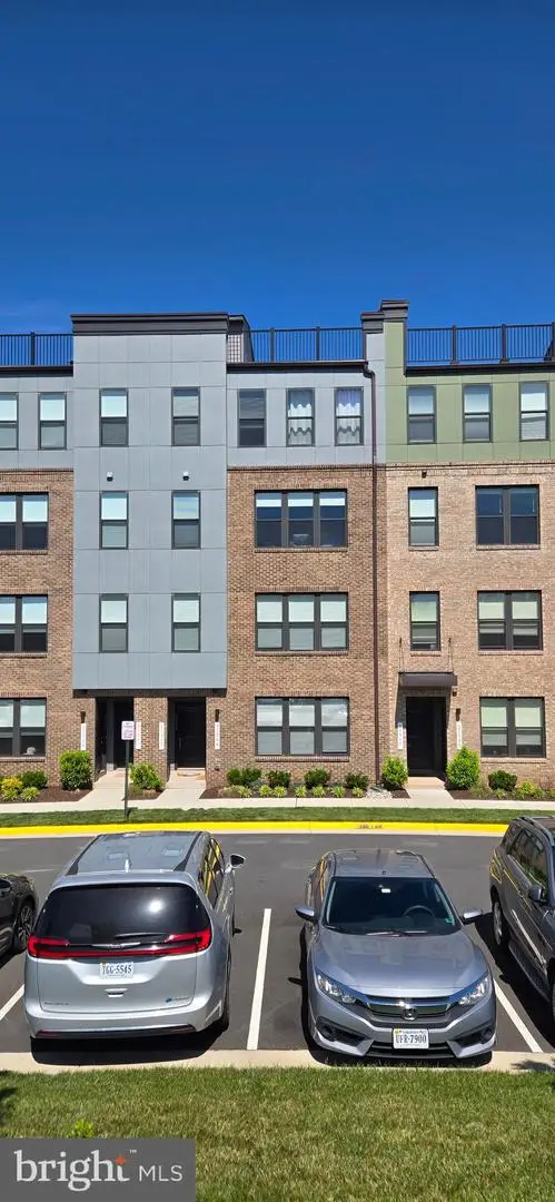 20344 Newfoundland Sq, Ashburn, VA 20147 - #2
