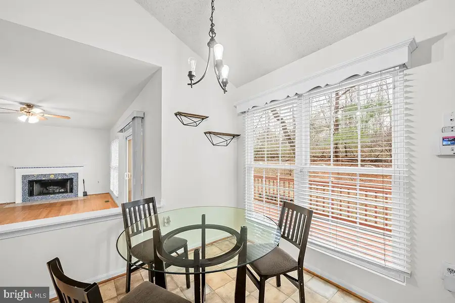 429 Deerpath Ave Sw, Leesburg, VA 20175 - #2