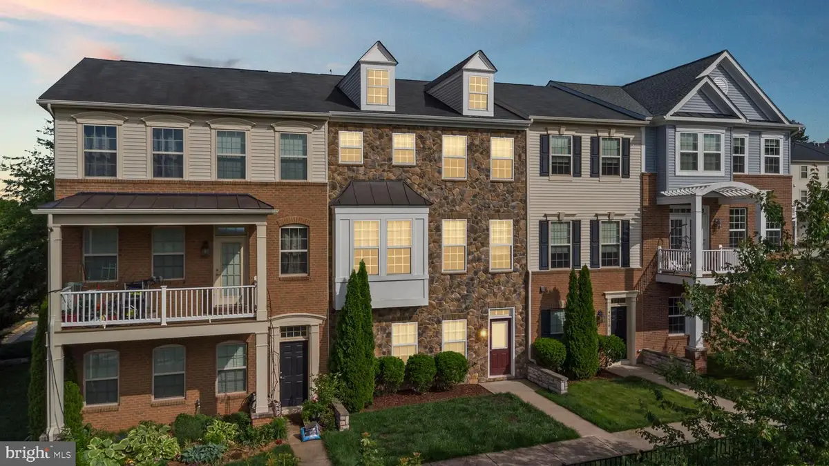46680 Joubert Ter, Potomac Falls, VA 20165 - #1