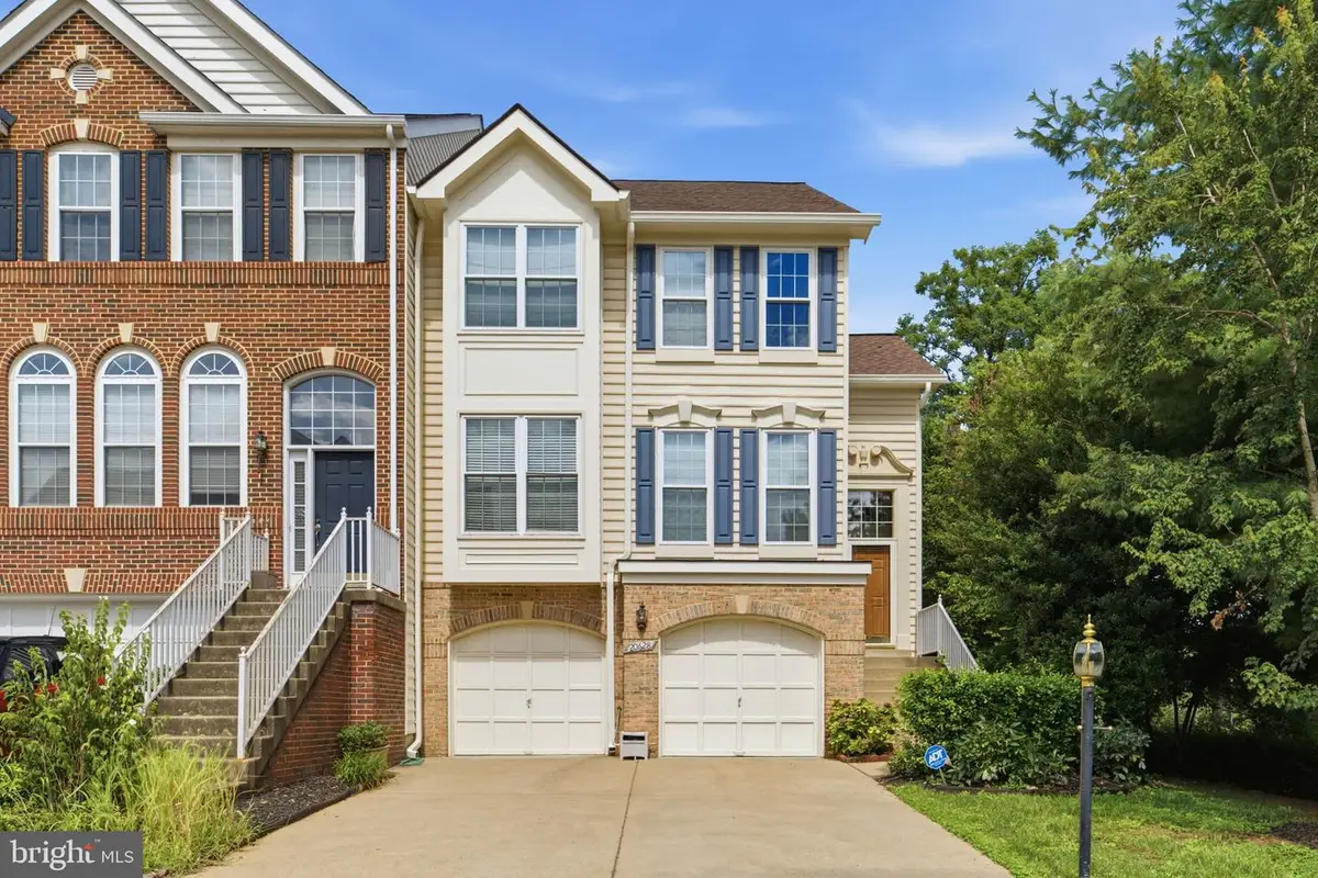 20628 Glenmere Sq, Sterling, VA 20165 - #1