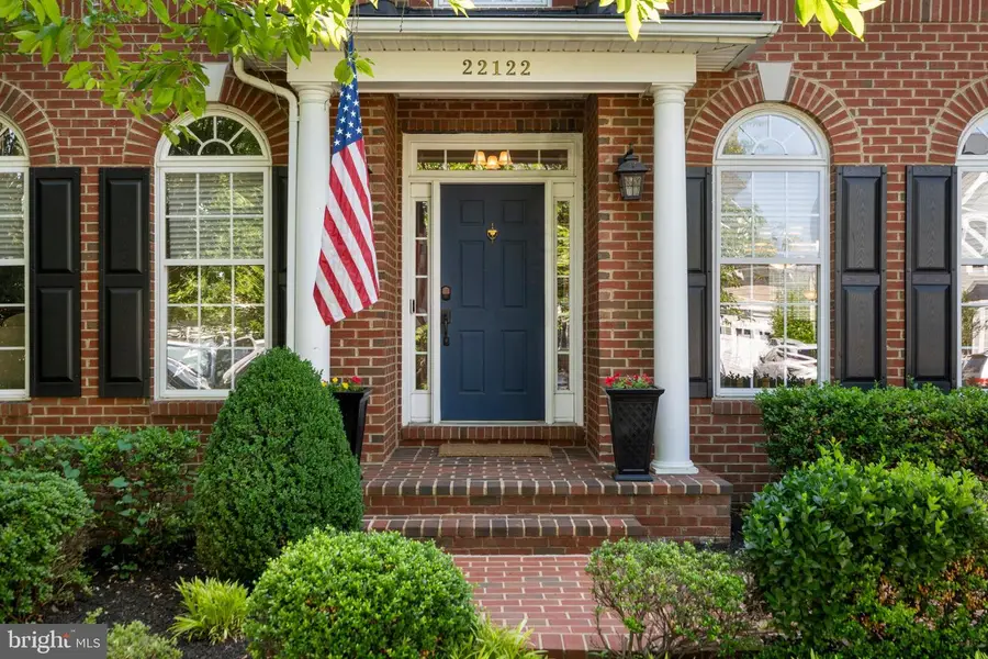 22122 Whisperhill Ct, Broadlands, VA 20148 - #2