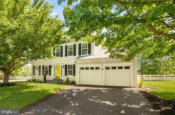 17180 Magic Mountain Dr, ROUND HILL, VA 20141
