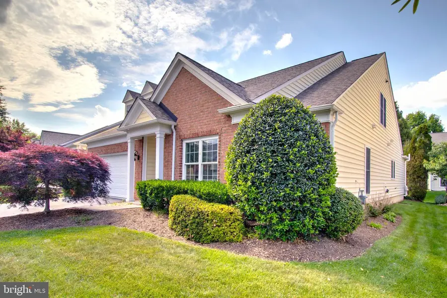 44480 Blueridge Meadows Dr, Ashburn, VA 20147 - #2