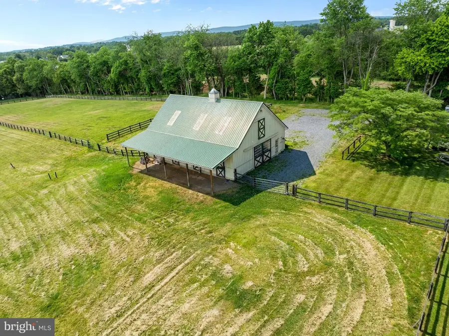 41187 Yakey Ln, Lovettsville, VA 20180 - #2