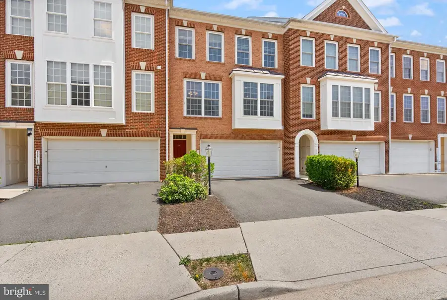 21776 Ladyslipper Sq, Ashburn, VA 20147 - #2
