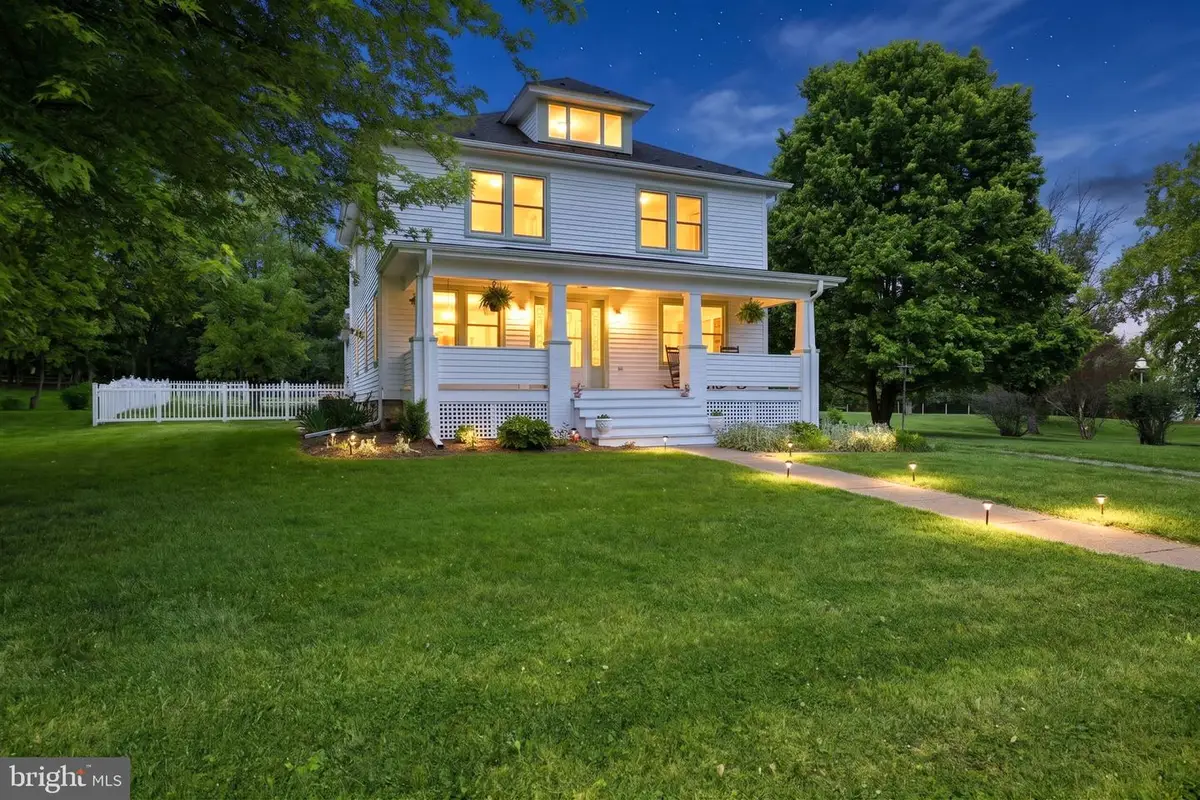 39423 Irish Corner Rd, Lovettsville, VA 20180 - #1