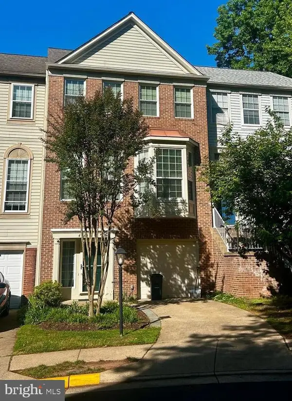 47644 Sandbank Sq, STERLING, VA 20165