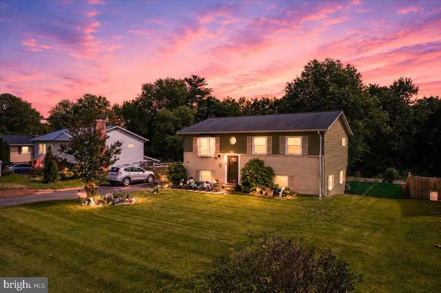 713 W Holly Ave, Sterling, VA 20164 - #2