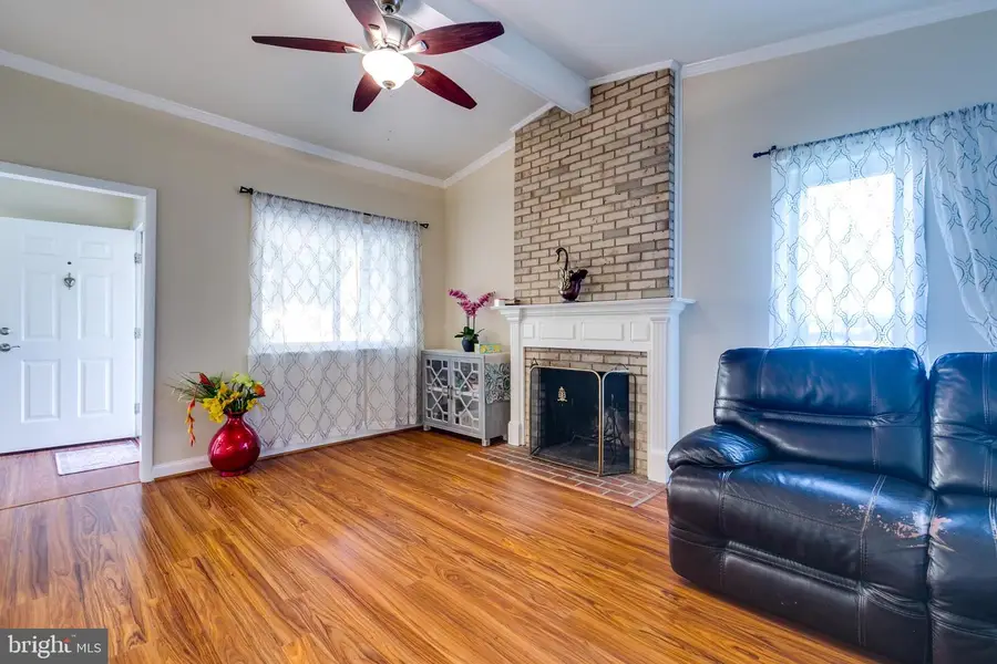 310 Newman Ct, Sterling, VA 20164 - #2