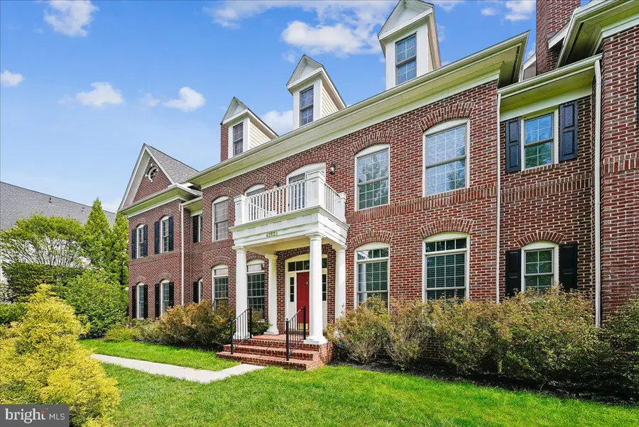 42623 Trappe Rock Ct, Ashburn, VA 20148 - #2