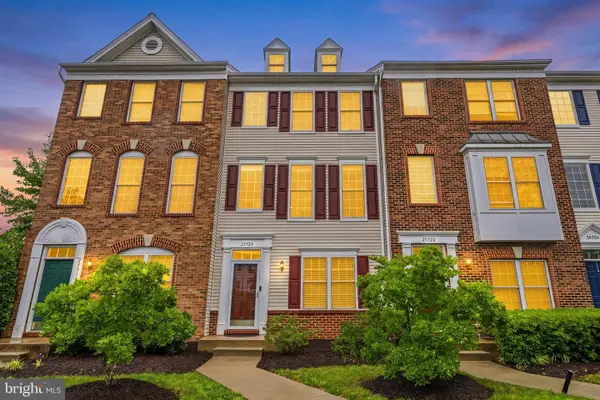 25320 Shipley Ter, CHANTILLY, VA 20152