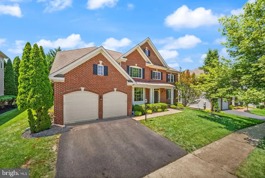 43916 Riverpoint Dr, Leesburg, VA 20176 - #2