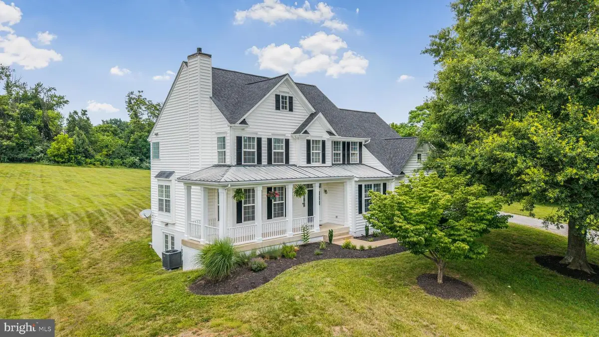 38454 Stone Eden Dr, Hamilton, VA 20158 - #1