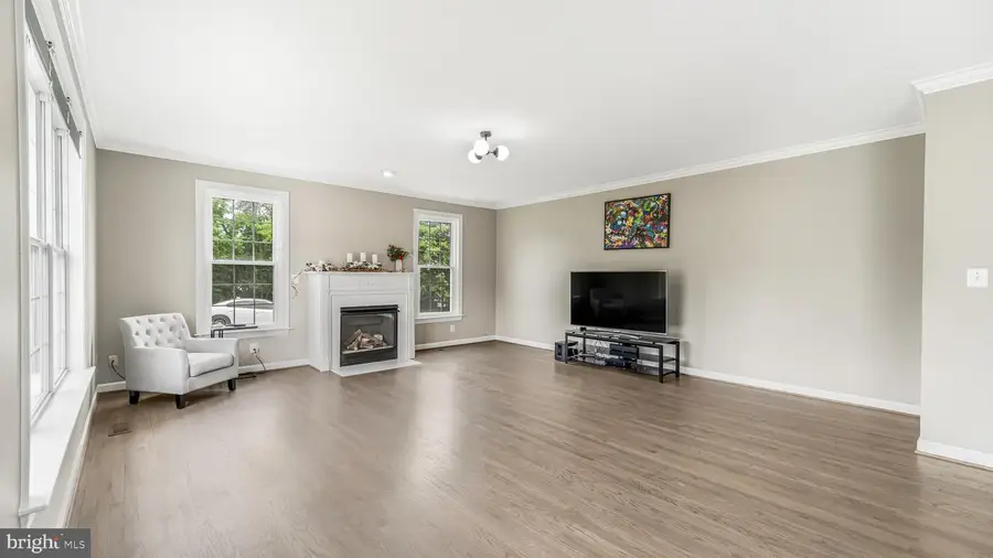 38454 Stone Eden Dr, Hamilton, VA 20158 - #2