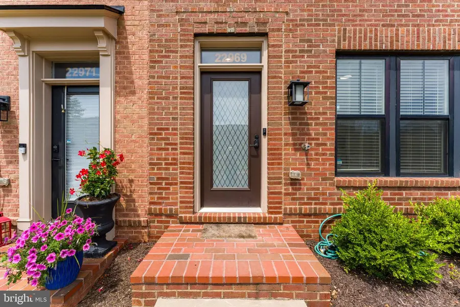 22969 Quiet Crossing Ter, Broadlands, VA 20148 - #3