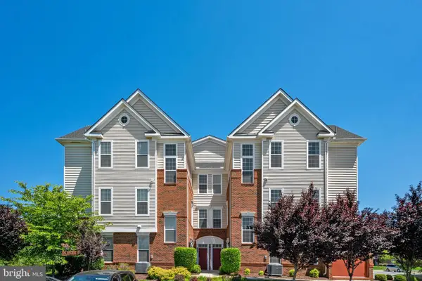 23275 Milltown Knoll Sq #118, ASHBURN, VA 20148