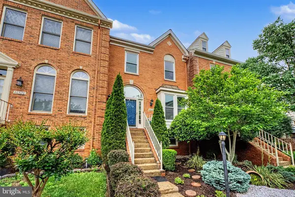 46522 Lynnhaven Sq, STERLING, VA 20165