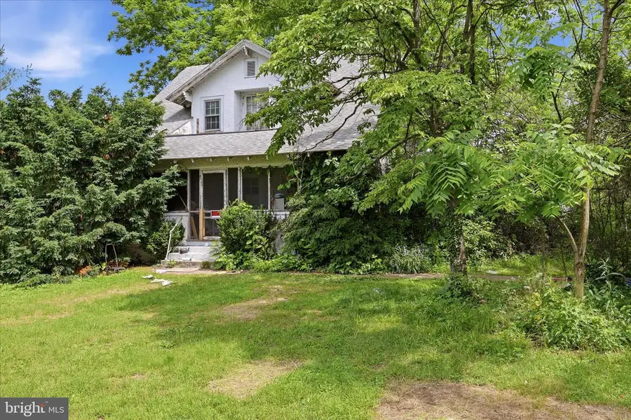501 W Main St, Purcellville, VA 20132 - #2