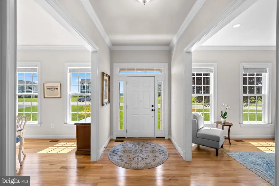 18585 Montague Pl, Purcellville, VA 20132 - #2