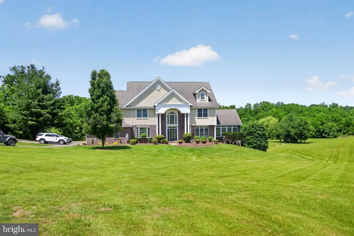 39260 Charles Town Pike, Hamilton, VA 20158 - #1