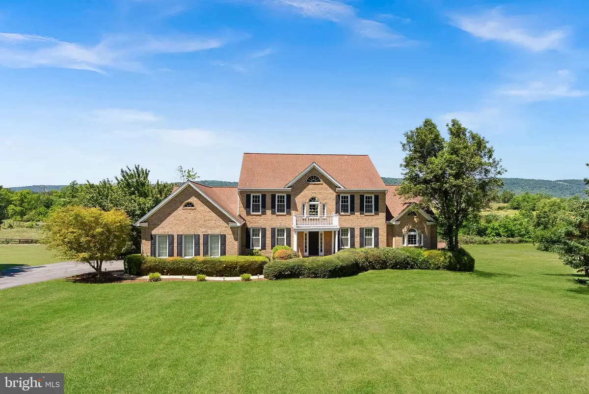 12659 Elvan Rd, Lovettsville, VA 20180 - #1