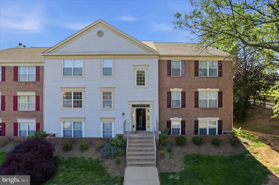 1101 Huntmaster Ter Ne #201, Leesburg, VA 20176 - #2