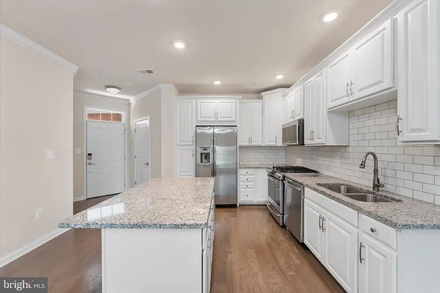 43021 Greggsville Chapel Ter #108, Ashburn, VA 20148 - #2