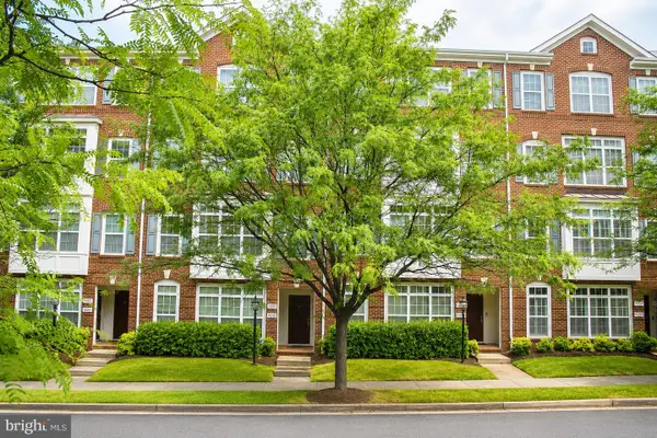 19283 Winmeade Dr, LEESBURG, VA 20176