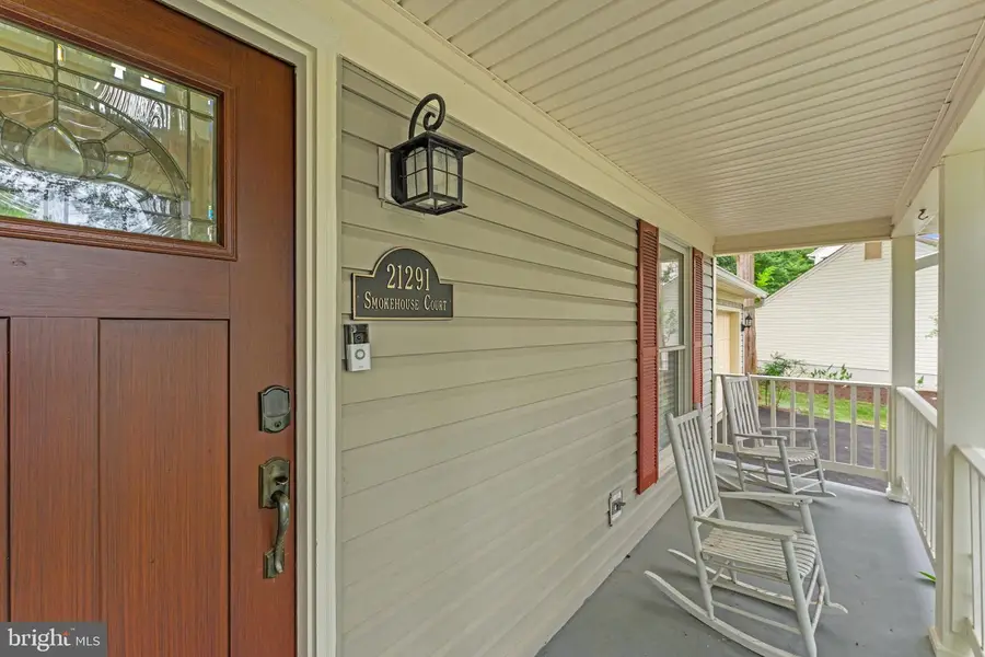 21291 Smokehouse Ct, Ashburn, VA 20147 - #2
