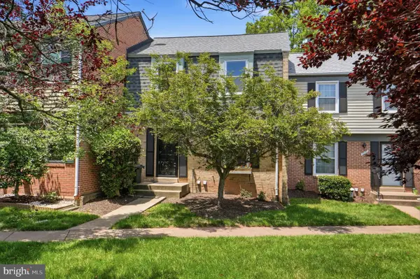 1072 Tottenham Ct, STERLING, VA 20164