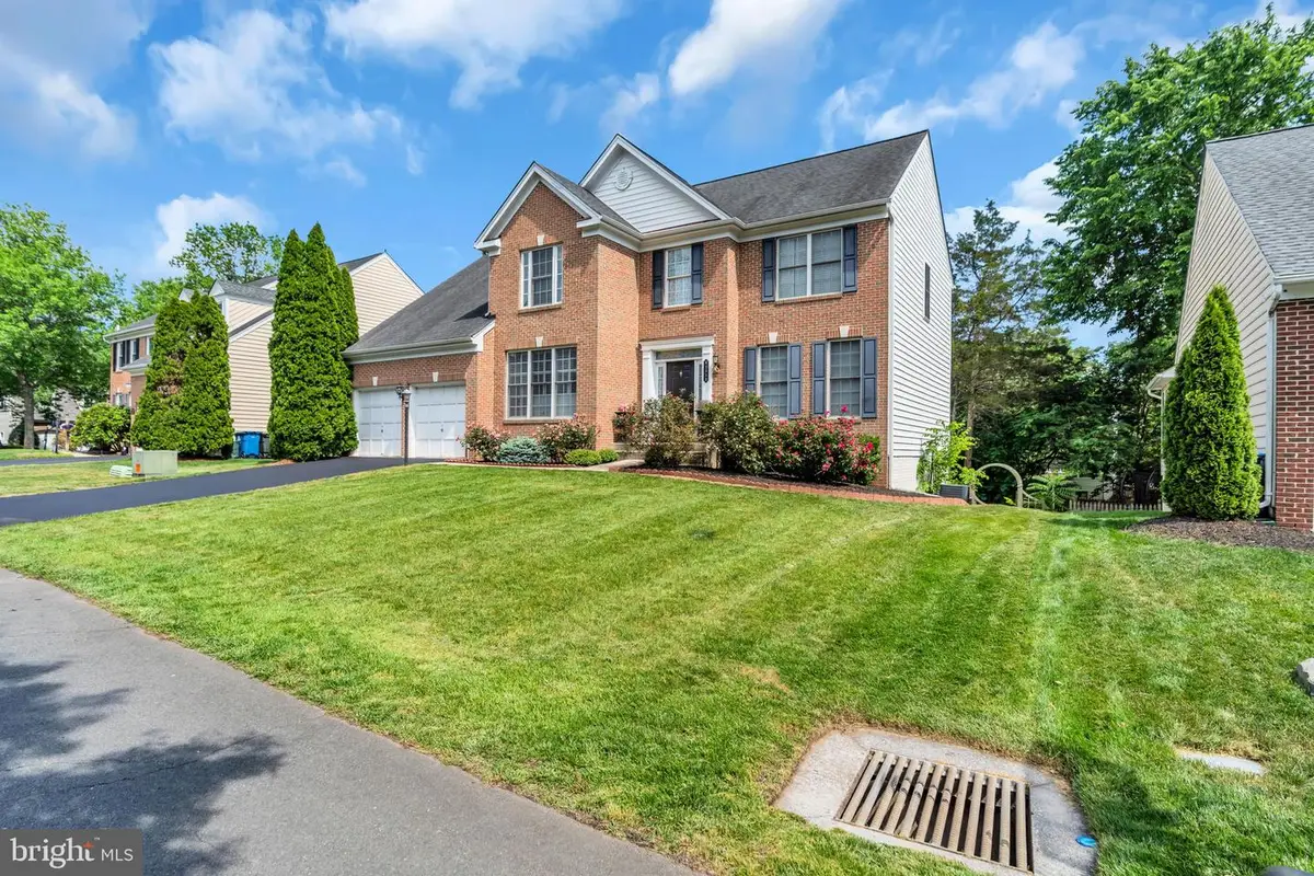 43553 Dempsey Ln, Chantilly, VA 20152 - #1