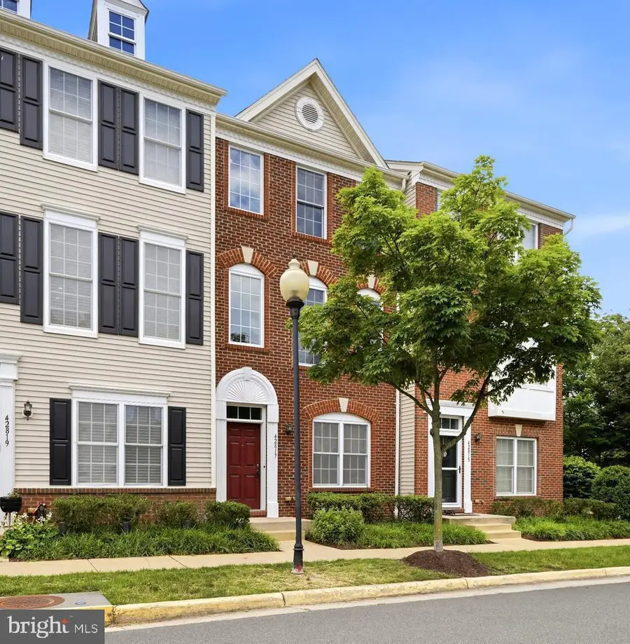 42817 Pamplin Ter, Chantilly, VA 20152 - #2