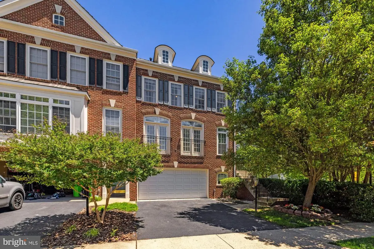 19144 Rocky Crest Ter, Leesburg, VA 20176 - #1