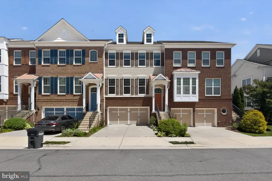25450 Hopton House Ter, Chantilly, VA 20152 - #2