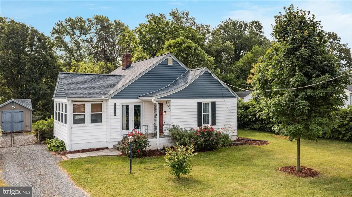 17516 Harmony Church Rd, Hamilton, VA 20158 - #1