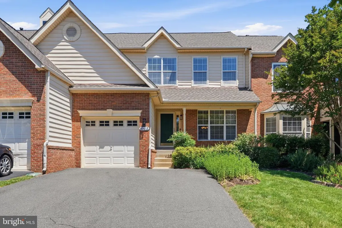 43612 Dunhill Cup Sq, Ashburn, VA 20147 - #1