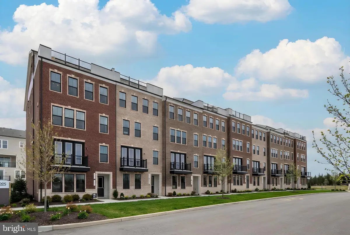 20878 Murry Falls Terrace, Ashburn, VA 20147 - #1