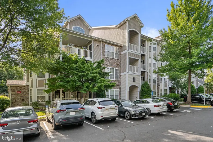 514 Sunset View Ter Se #203, Leesburg, VA 20175 - #3
