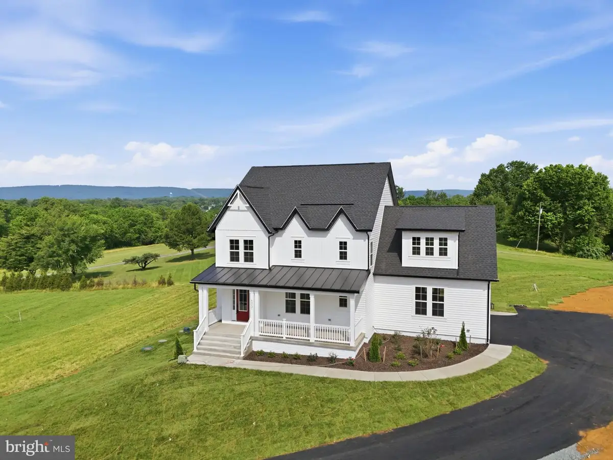 40321 Quarter Branch Rd, Lovettsville, VA 20180 - #1