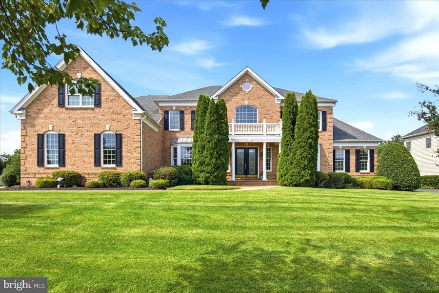 43154 Meadow Grove Dr, Ashburn, VA 20147 - #2