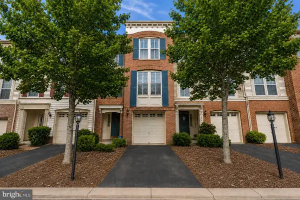 21436 Falling Rock Ter, BROADLANDS, VA 20148