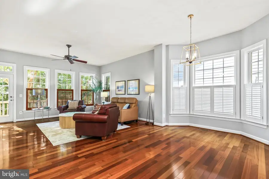 19206 Chartier Dr, Leesburg, VA 20176 - #2